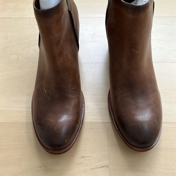 Kork ease Chandra boot, brown distressed leather, size 8.5 - Picture 2 of 3